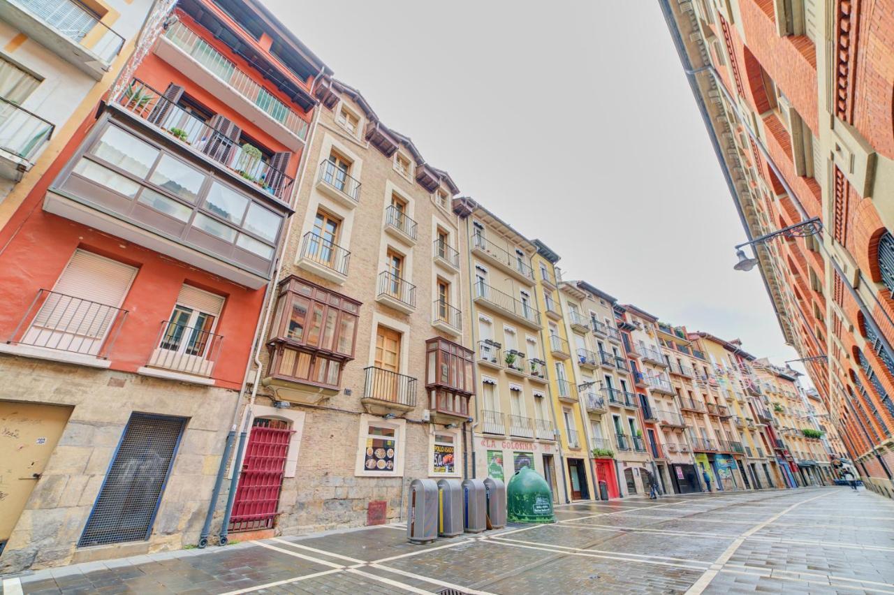 Casa Bidaiari By Clabao Apartment Pamplona Bagian luar foto