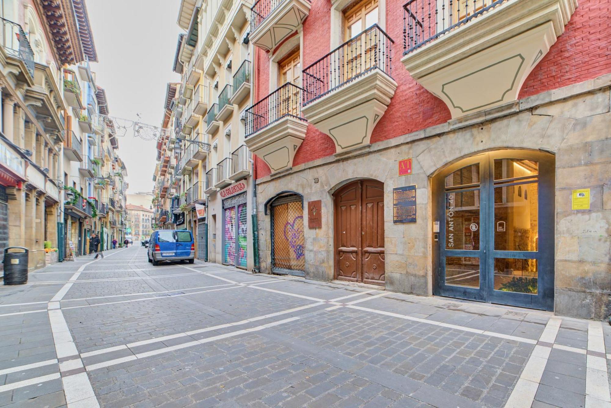Casa Bidaiari By Clabao Apartment Pamplona Bagian luar foto